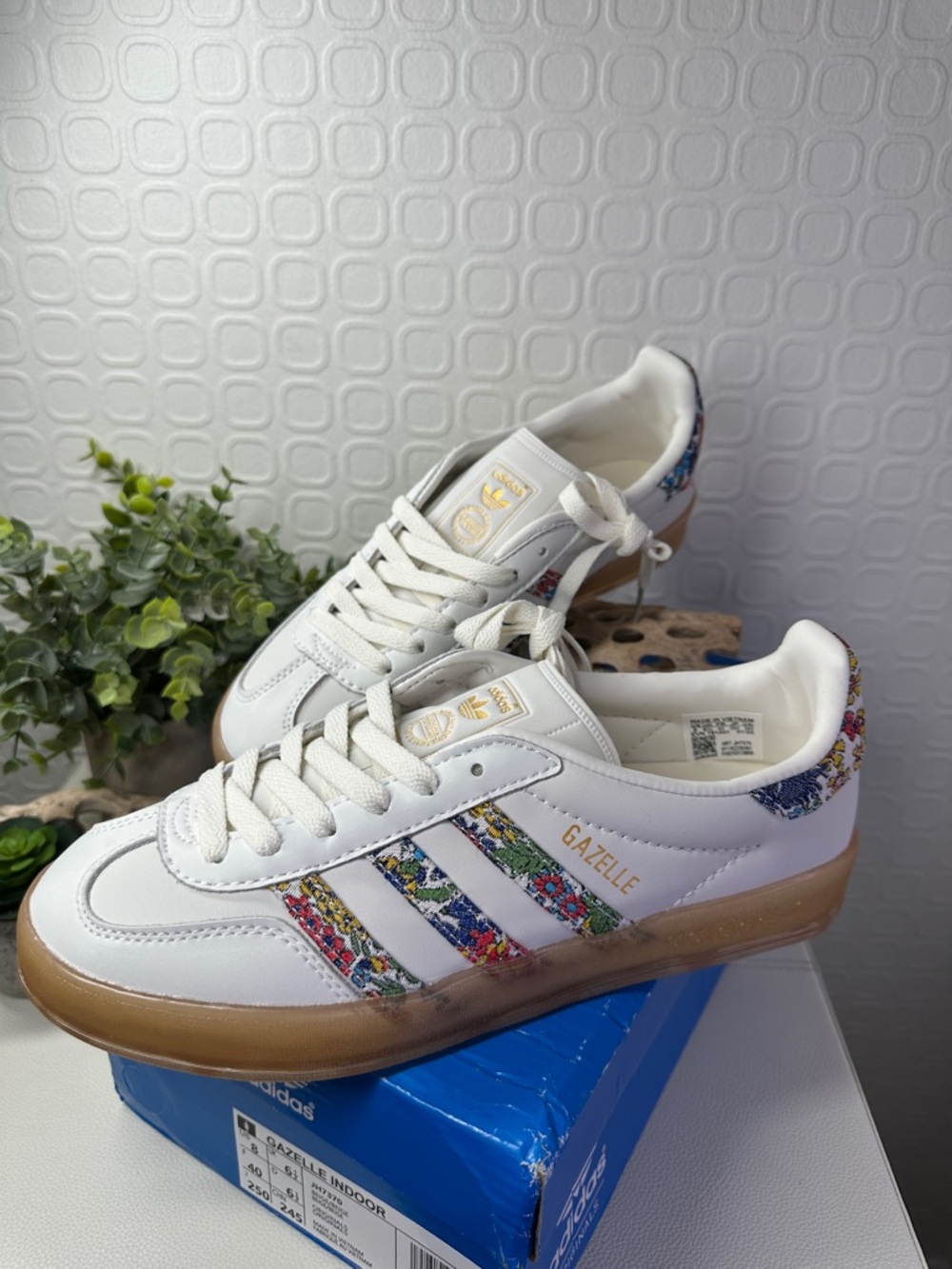 Gazelle Style Floral Stripe Sneakers Liberty Inspired Not Authenticated US Sz 8
